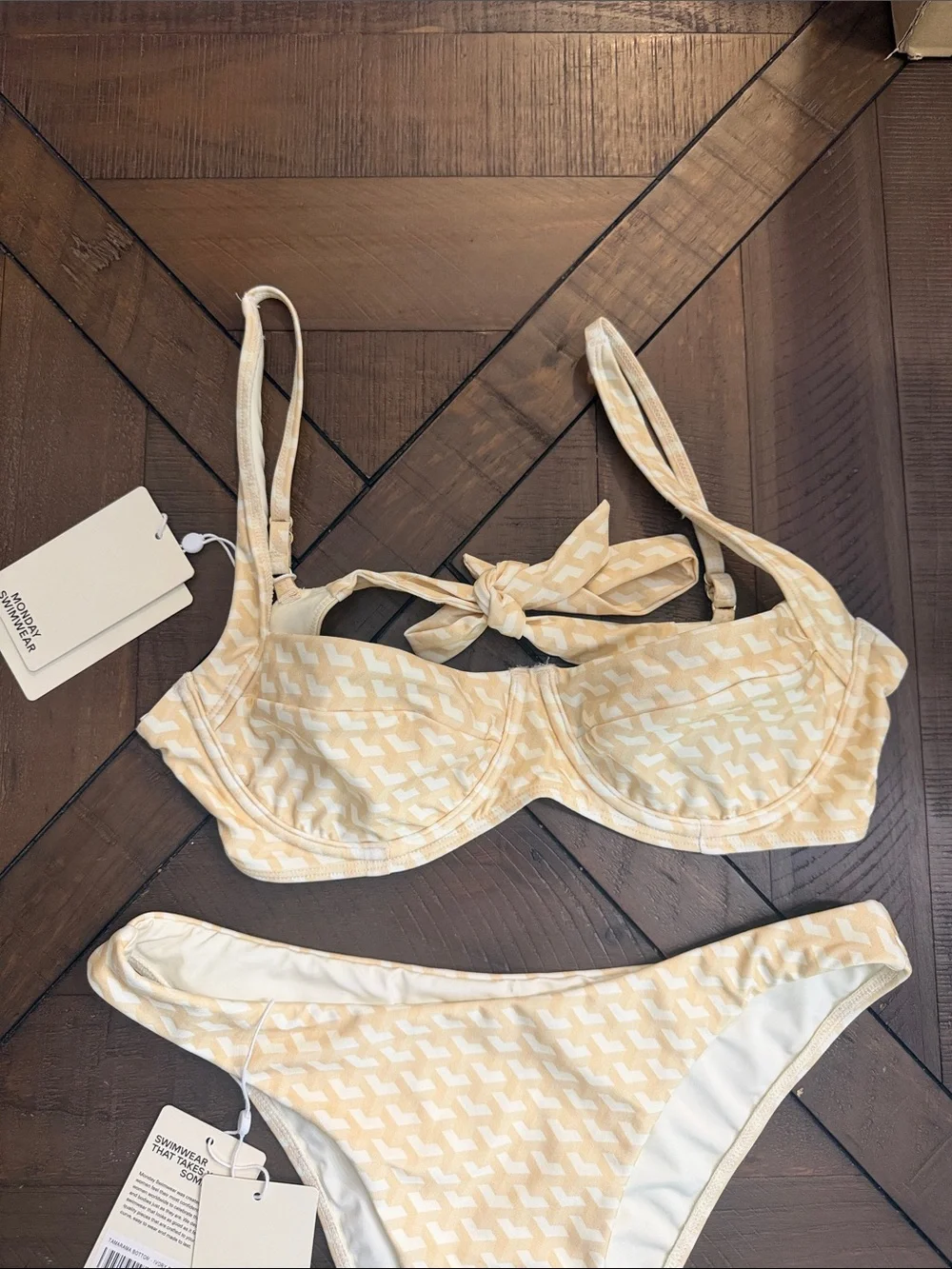 NWT Monday Swimwear Bikini Set Sorrento Top Tamarama Bottom Ivory Geo size M